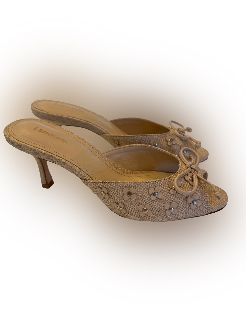 Larroude Jasmine Raffia Mules Floral Appliqué Slip On Kitten Heel Sz 7.5 EUC